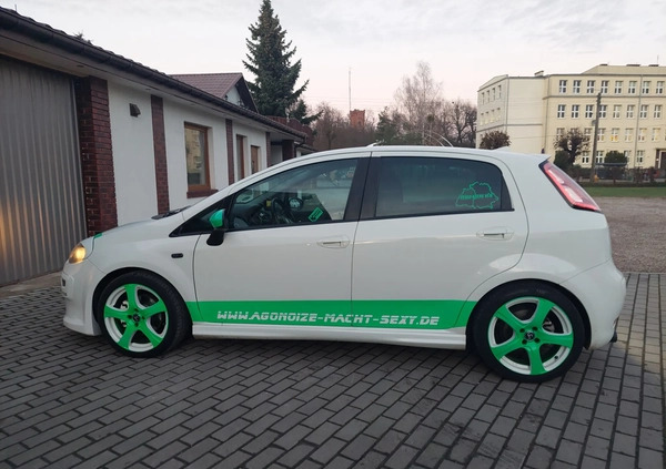 Fiat Punto cena 27200 przebieg: 112000, rok produkcji 2012 z Włodawa małe 781